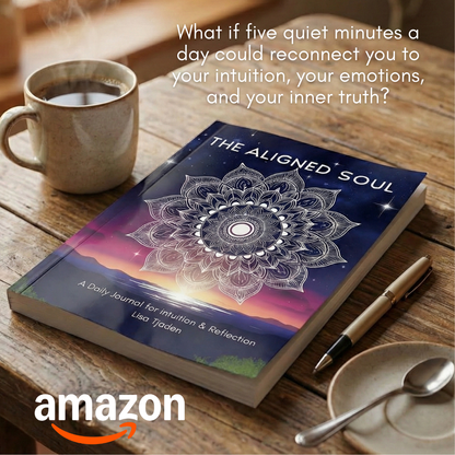 The Aligned Soul: A Daily Journal for Intuition & Reflection
